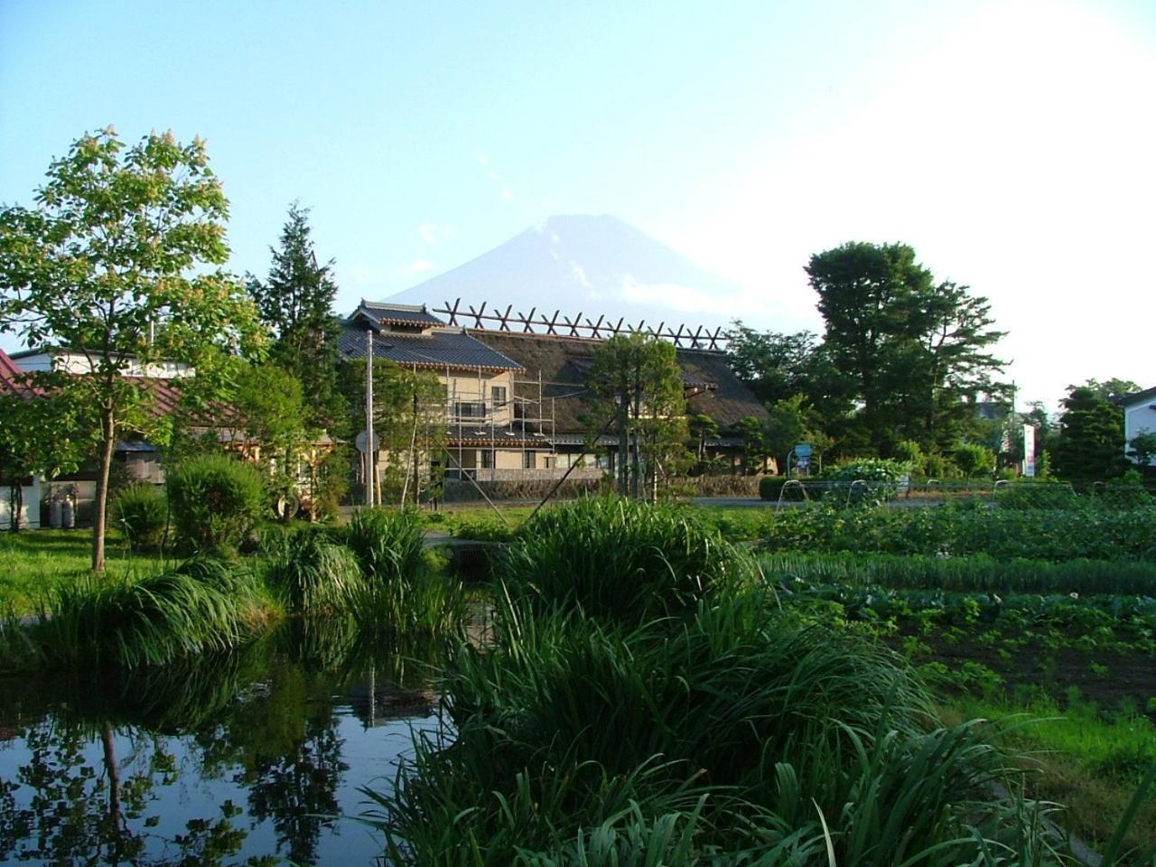 Lake Oshino Exterior photo