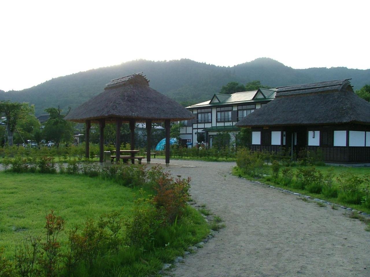 Lake Oshino Exterior photo